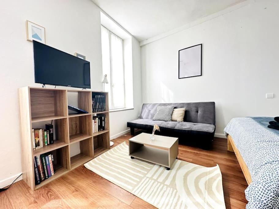Apartament Studio Green Velvet Laon Zewnętrze zdjęcie